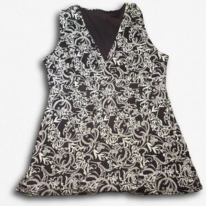 a.n.a A New Approach Brown Cream Damask Scroll V-Neck Sleeveless Blouse Top
